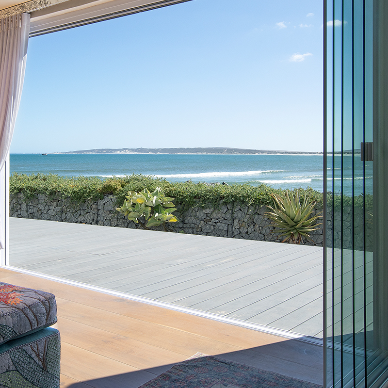 Frameless Stacking Doors